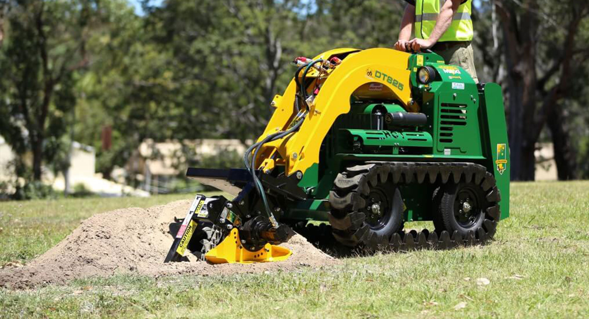 Dingo Digger Excavation Northern Gold Coast