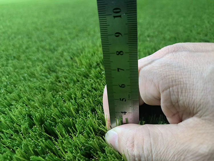 35mm-artificial-synthetic-grass-for-sale-Gold-Coast-fitted